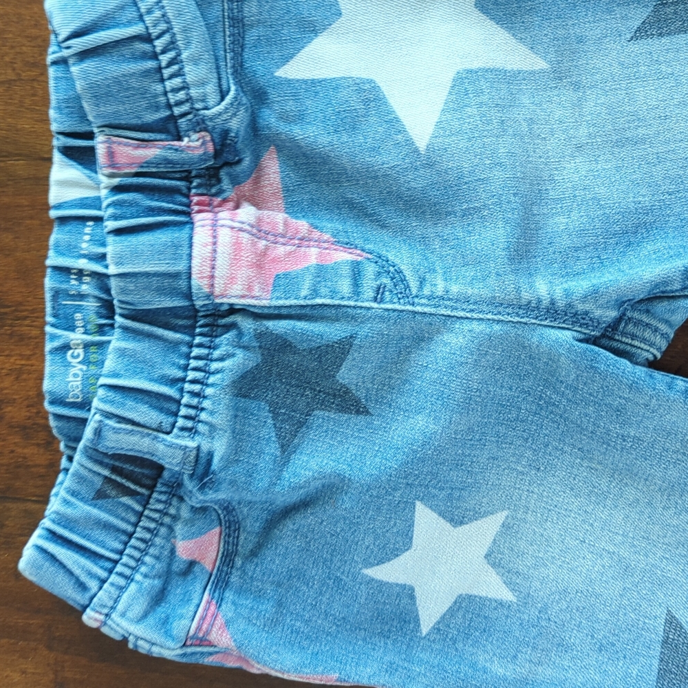 GAP legging jeans, Star pattern, pink, white, navy stars on jeans, size 5. - Picture 4 of 7